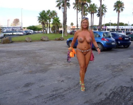 Bilder von fetten Omas mit riesigen Brüsten sexy porno galerien